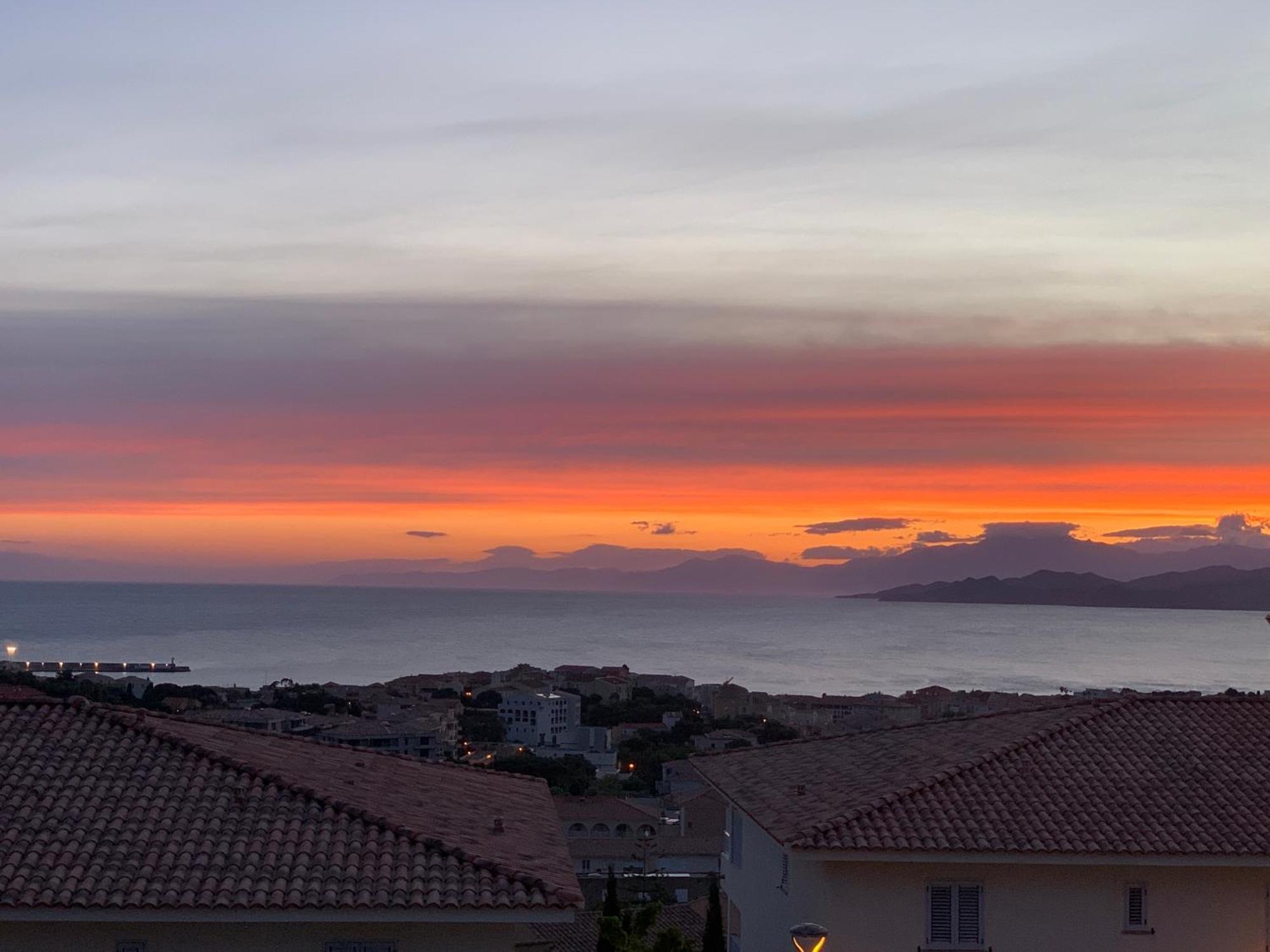 T2 Clim 54M2, 17M2 De Terrasse Tres Belle Vue Mer LʼÎle-Rousse Dış mekan fotoğraf